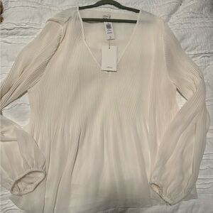 Aritzia: Wilfred NWT Blouse